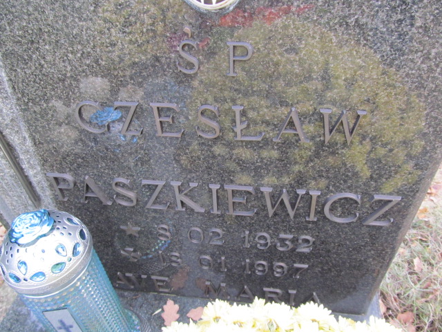 Czesław Paszkiewicz 1932 Borne Sulinowo - Grobonet - Wyszukiwarka osób pochowanych