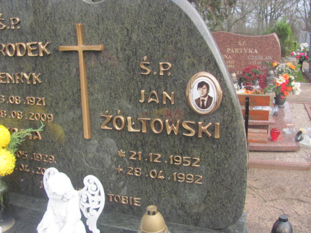 Jan Żółtowski 1950 Borne Sulinowo - Grobonet - Wyszukiwarka osób pochowanych